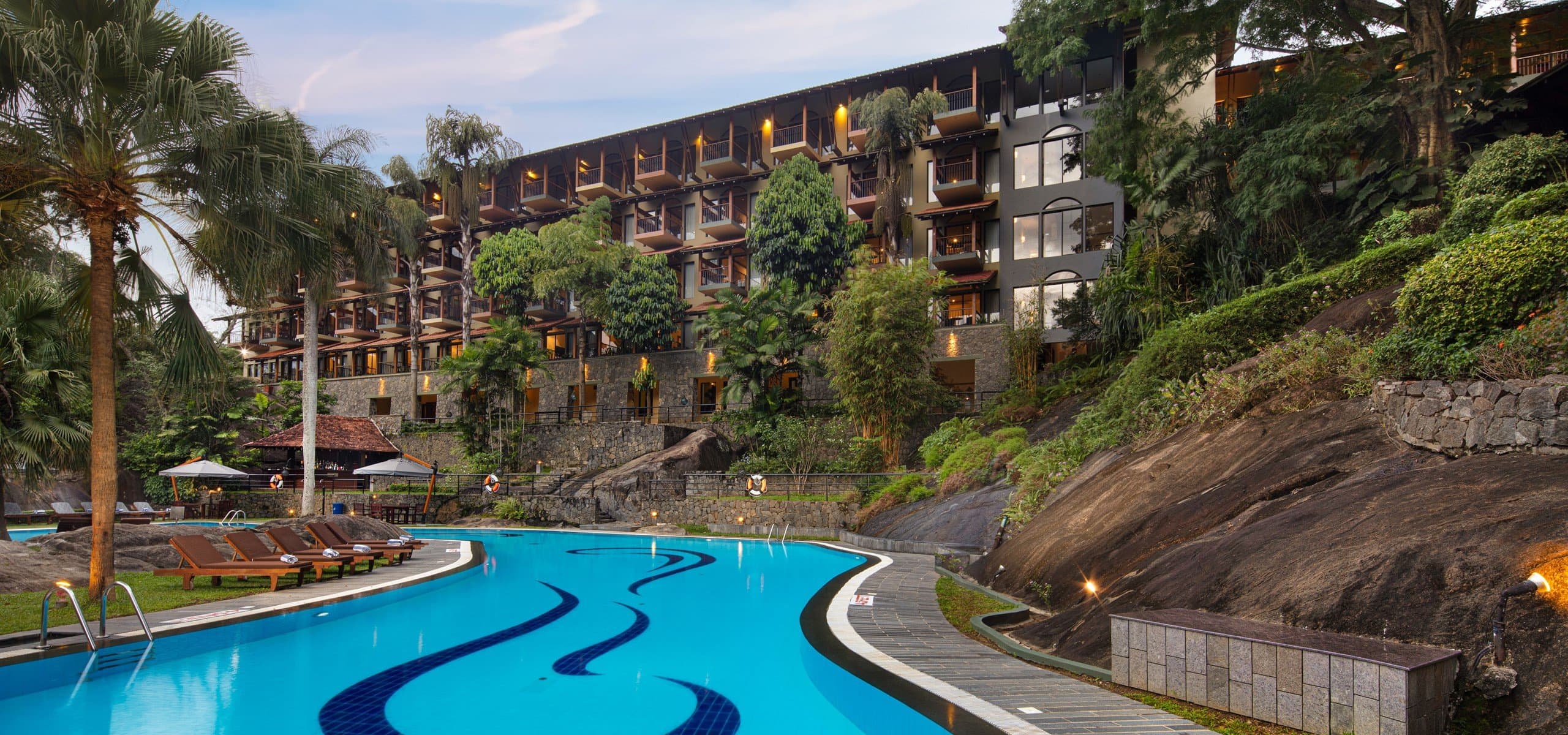 Earl's Regency, Kandy