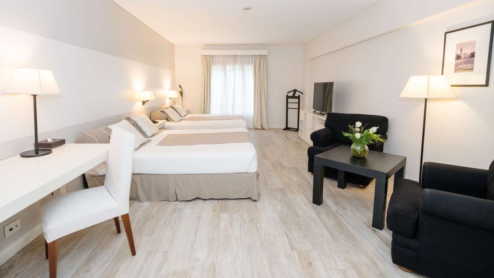 Loi Suites Recoleta